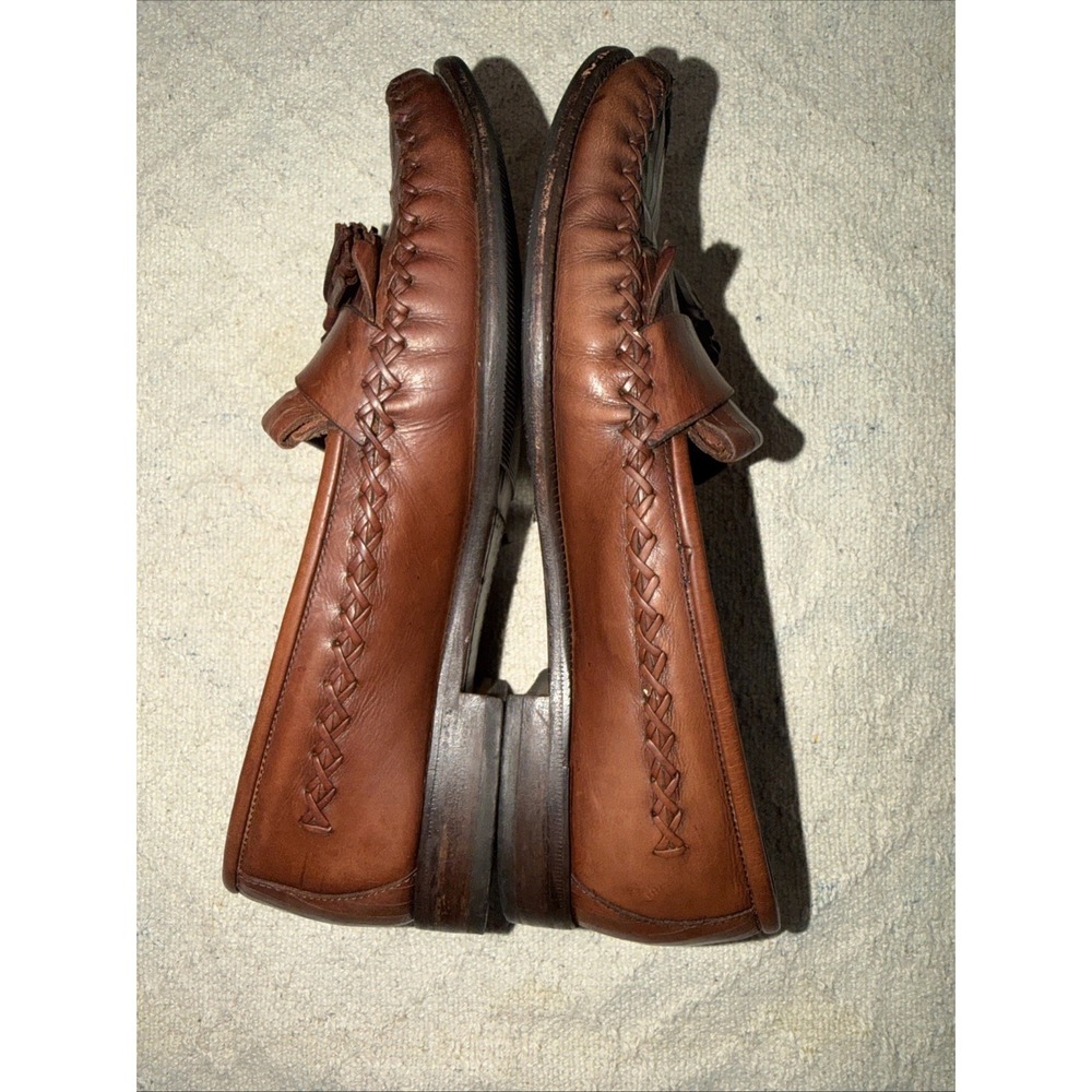 Cole Haan women's Brown Leather Tasseled Loafer Dress Shoes Size 8.6 - Picture 3 of 9